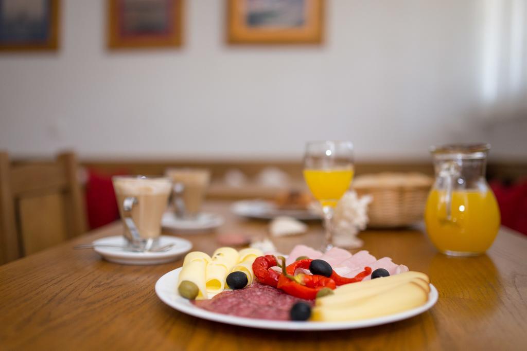 Bed & Breakfast Mario Крк Экстерьер фото